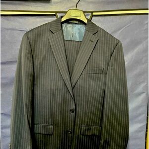 Men’s Navy Blue Pinstripes Ralph Lauren suit